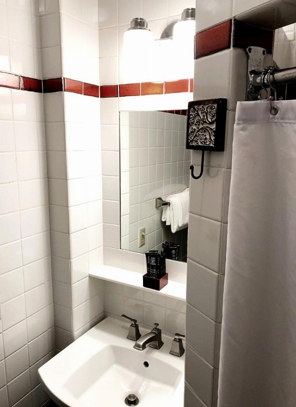 Touchstone Hotel - City Center Image 12