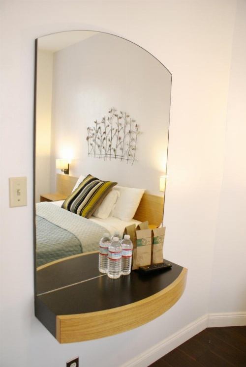 Touchstone Hotel - City Center image 17