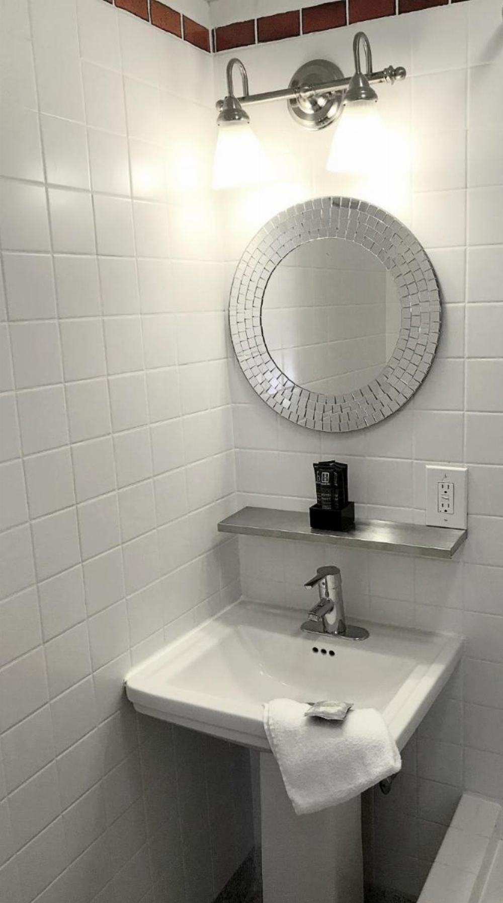 Touchstone Hotel - City Center Image 24